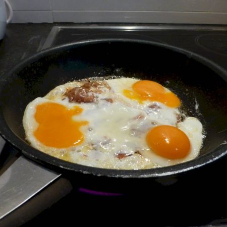 pan fried egg